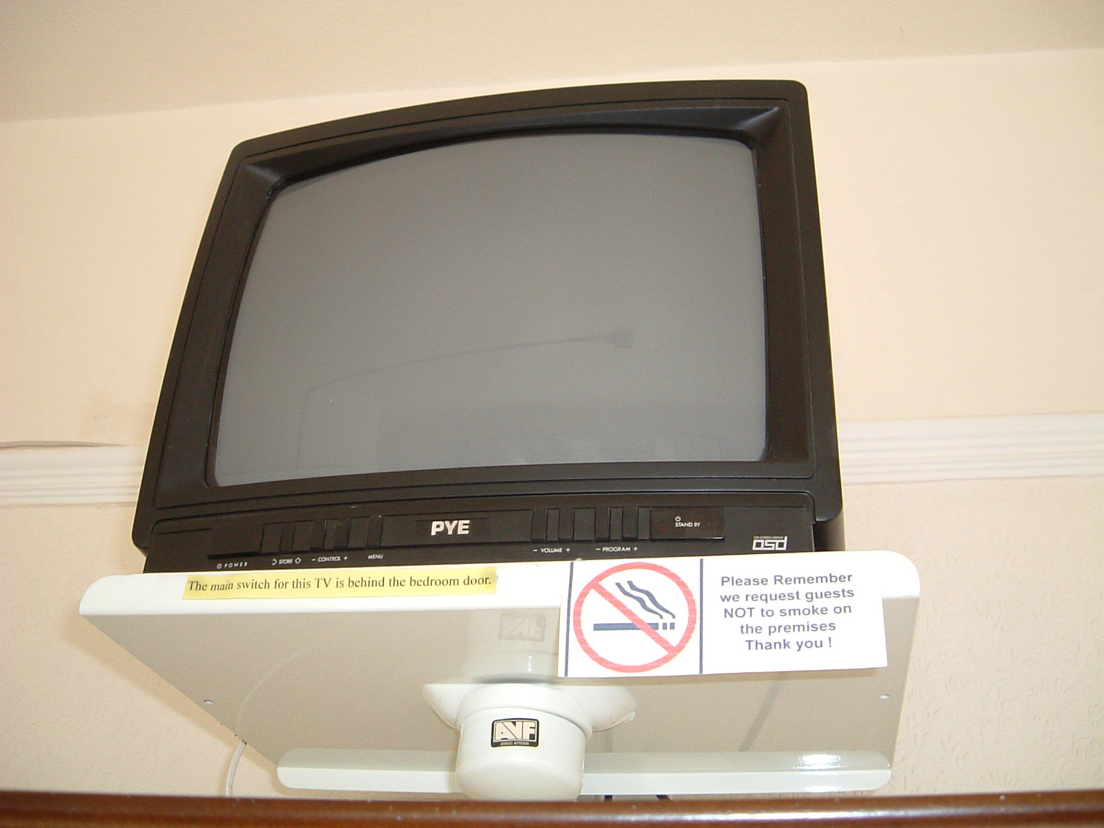 A No Smoking notice on the TV in the Angeldale Guesthouse